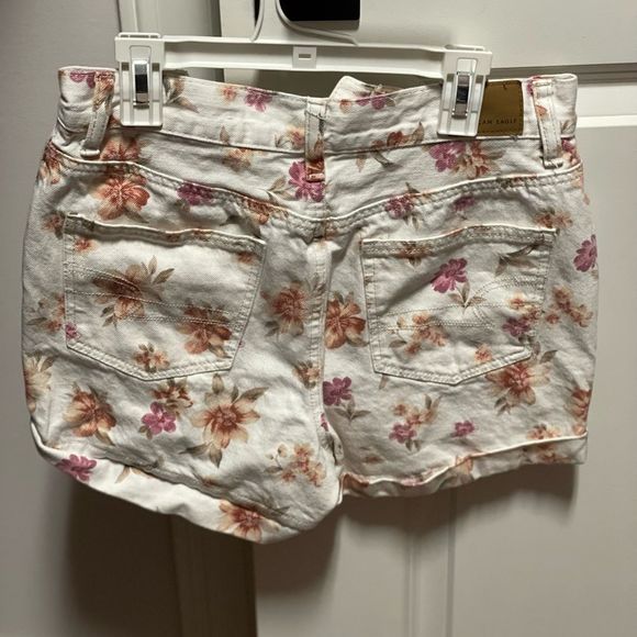 Floral American Eagle Shorts - Picture 3 of 3